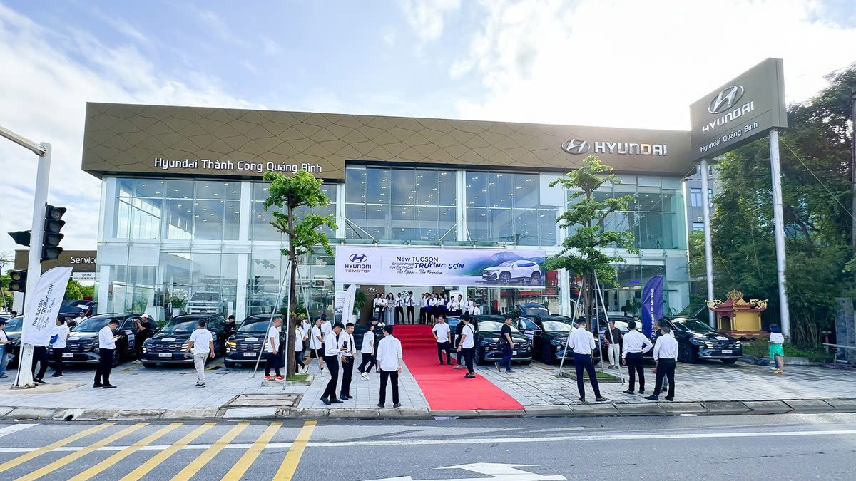 HÌNH ẢNH SHOWROOM HYUNDAI QUẢNG BÌNH